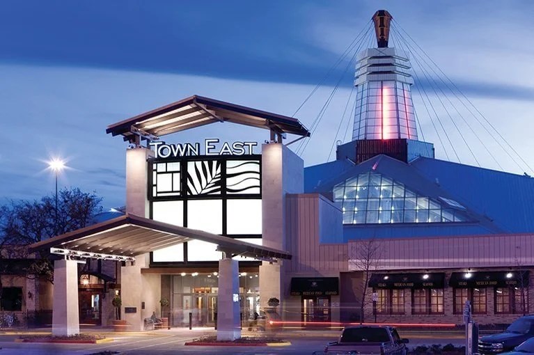   That looks like a straight up baby bottle, right?  